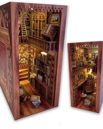 Booknook: Eternal Bookstore  Eventyrboghandel
