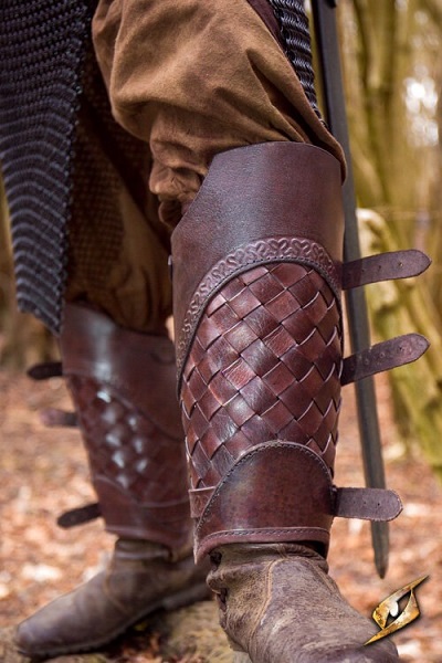Ranger Greaves Brown Epic Armoury Small Medium Live Rollespil