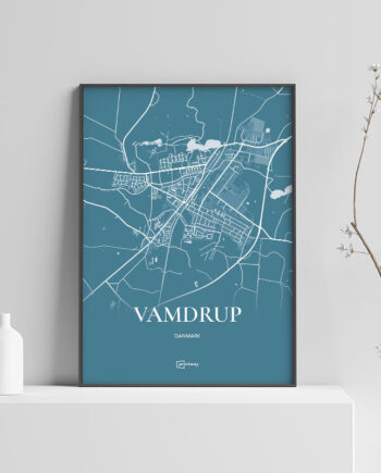 Vamdrup Plakaten Fuldt Kort Havblå 70 100 Cm  B1