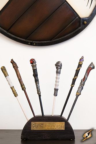 Wand: Wand Stand Display  226 128 147  Epic Armoury  226 128 147  Live Rollespil Tilbeh 195 184   Tryllestav