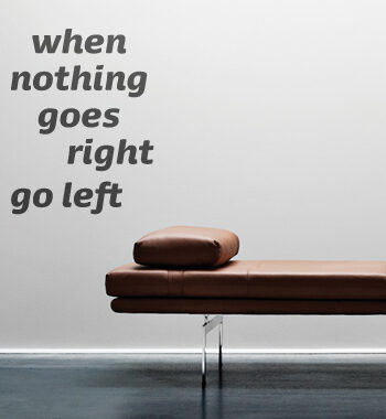 Go Left Wallsticker Af Alan Smithee  48x60 Cm
