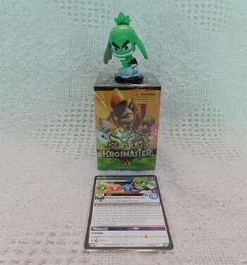 Krosmaster: Arena Young Ogrest Card And Figure  Dofus Wakfu