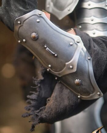 Marauder Armguards Epic Armoury Small Medium Live Rollespil