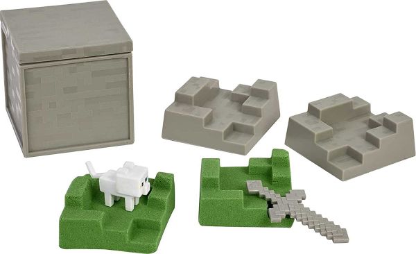 Minecraft Mini Mining Set  Cat   Sword  Figure