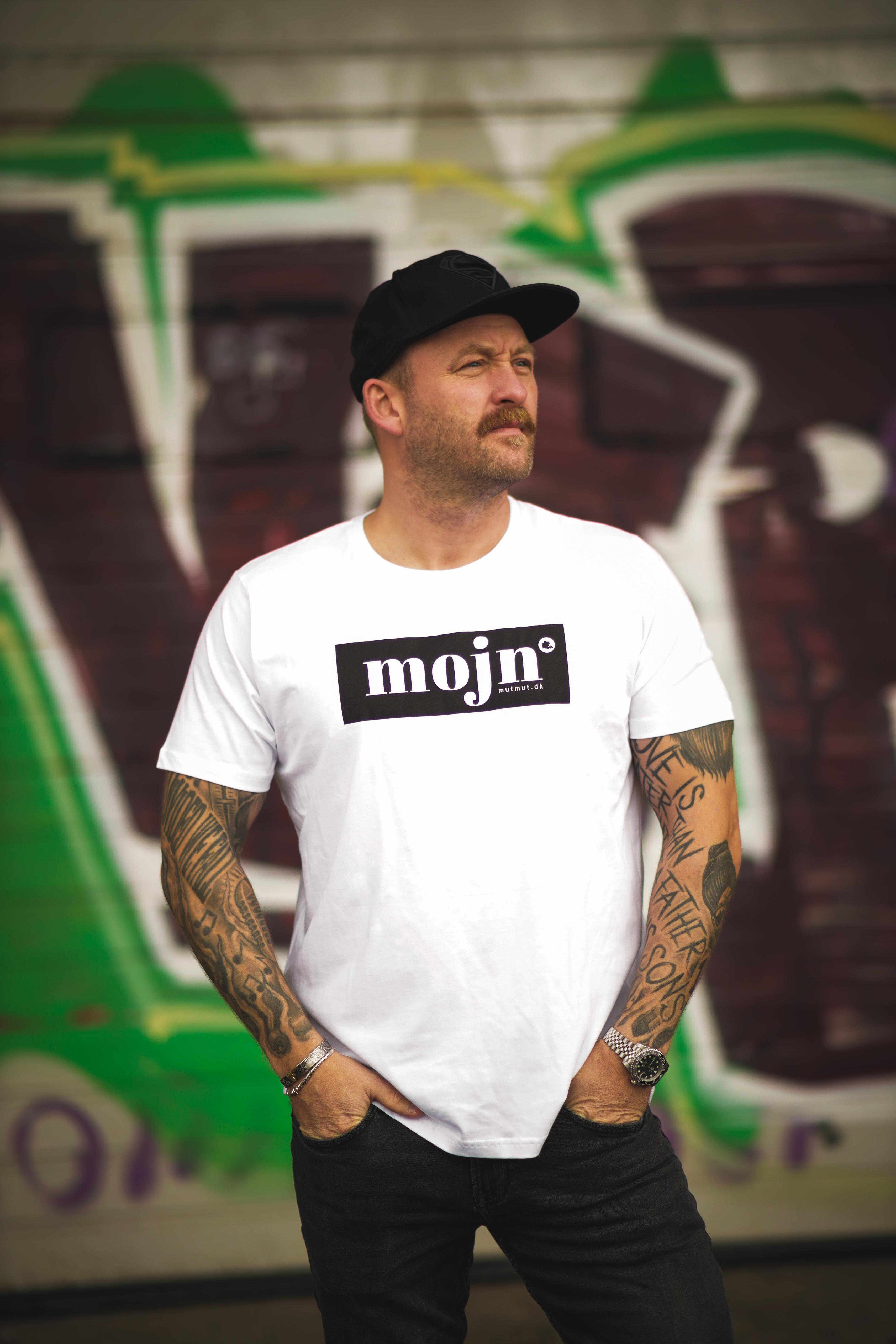 Mojn Hvid  -shirt Med Sort Tryk